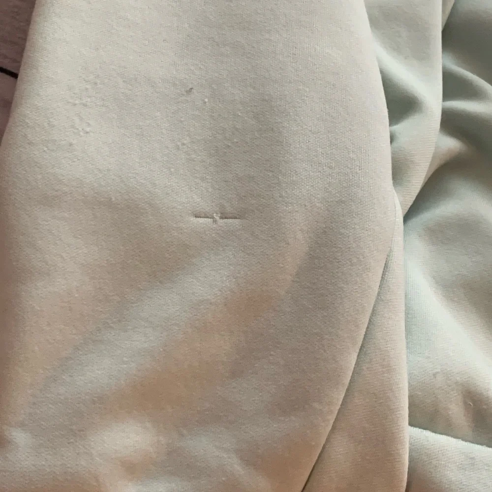 ✅HOST Pick✅ Nike Just Do It Sweatshirt, Medium - Picture 8 of 12